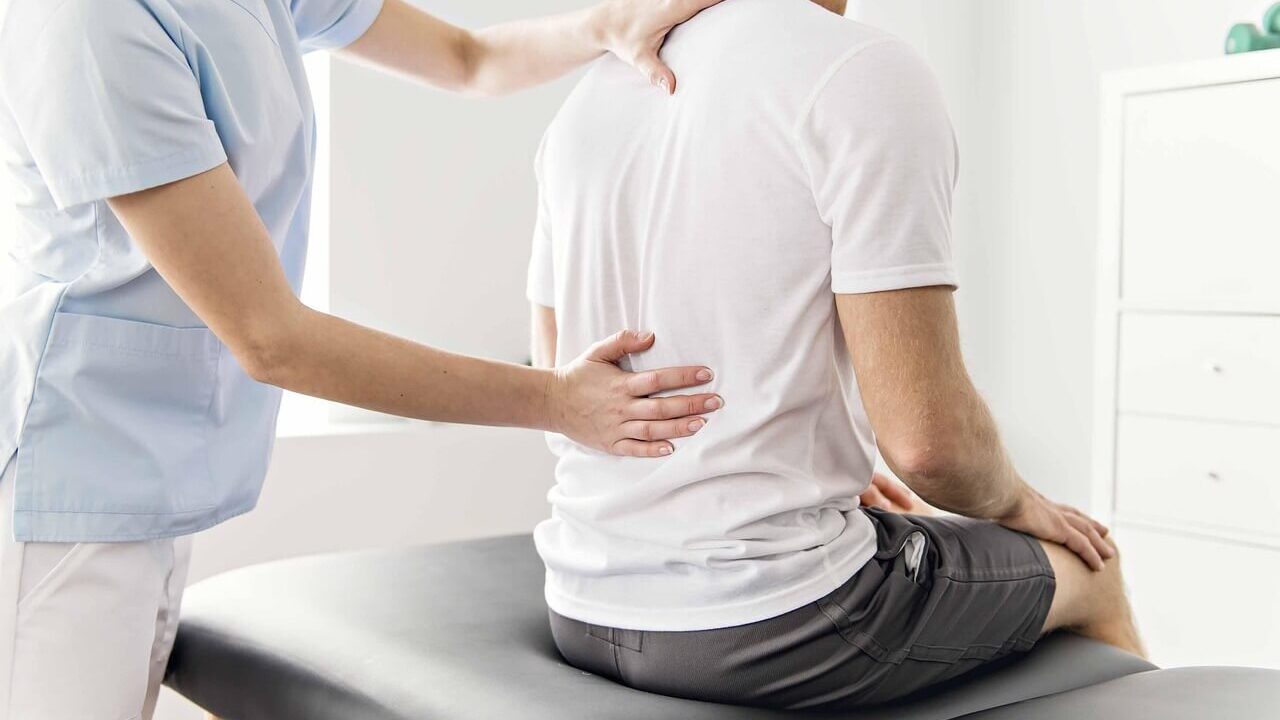 Common Spine Injuries From Car Accidents in Arizona